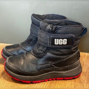 UGG Taney Water Repellent Boot - 11 Boy